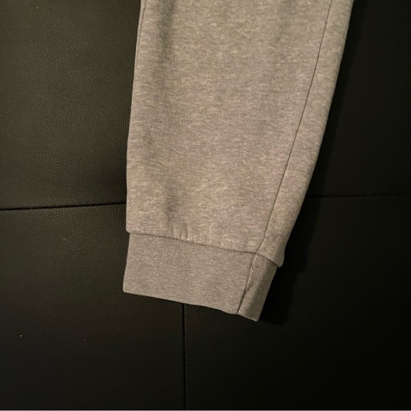 Nike Joggers - Picture 4 of 5